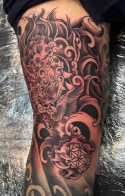 Japanese foo dog tattooed by Notch 