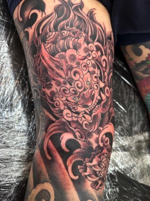  Japanese foo dog tattooed by Notch 
