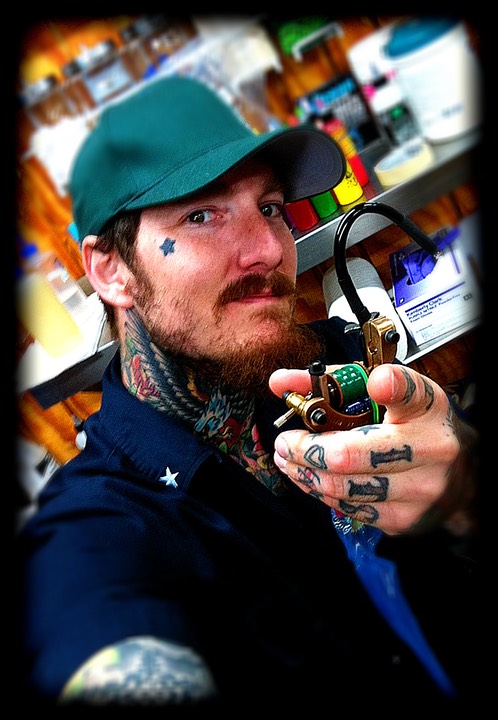  Tattooist Brandon Notch 