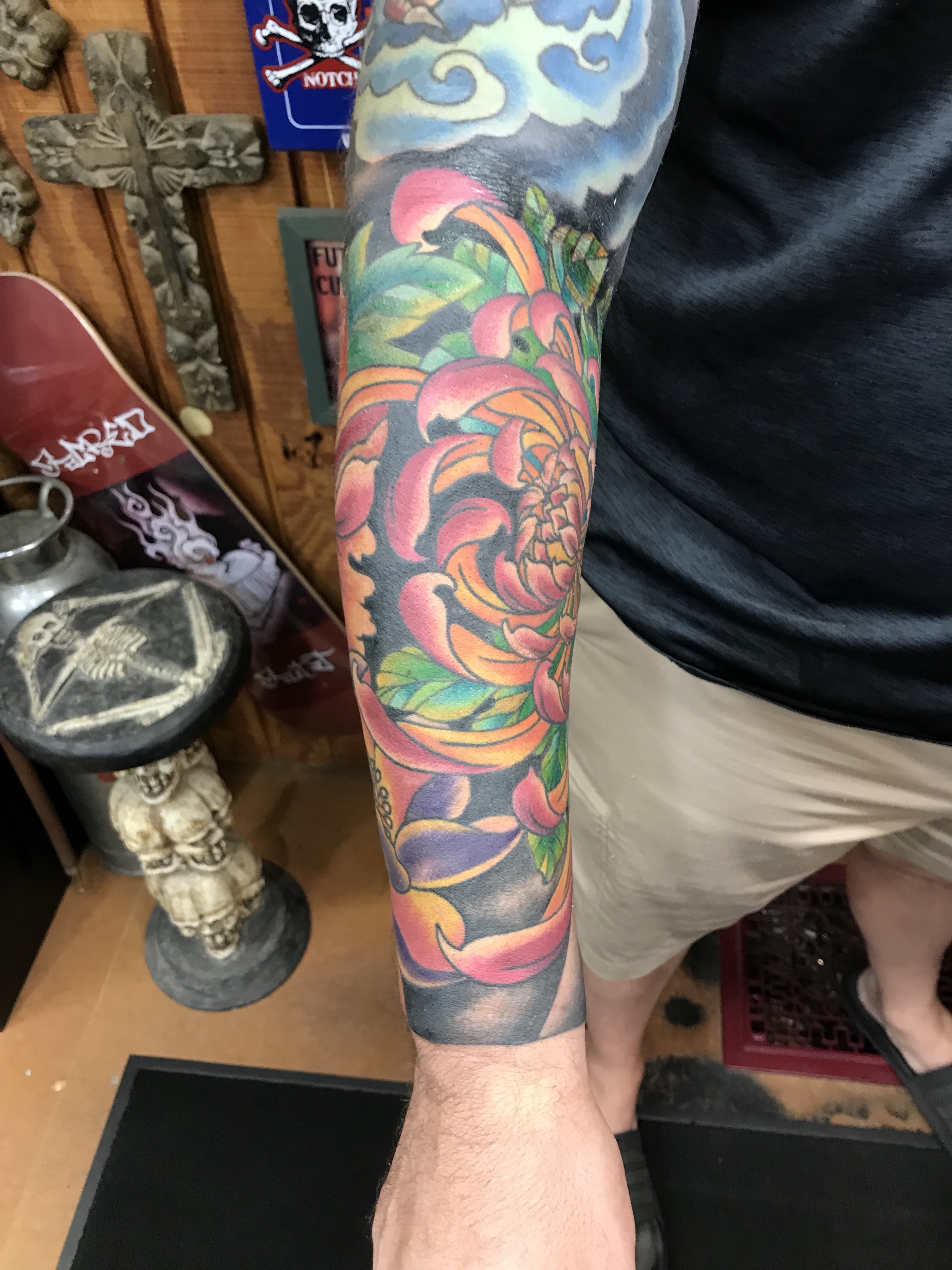  Spider Mum Chrysanthemum tattooing by Brandon Notch 